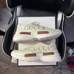 Gucci Rhython Leather Sneaker 