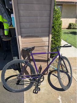 Purple Fixie Bike (includes bike lock)