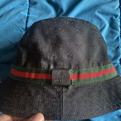 Gucci Mens GG Monogram Bucket Hat - Black/Green/Red