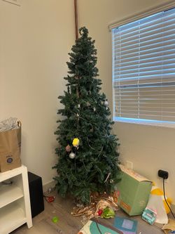 6ft Christmas tree