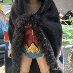 Wonder Woman.
Replica