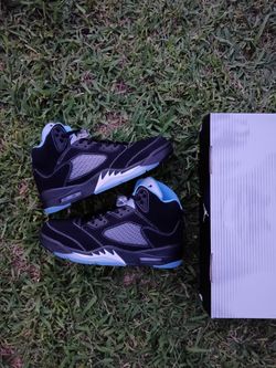 5 black&blue retro