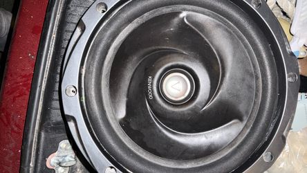 Kenwood subwoofer 10” and stereo dmx1157 / boss amp chaos wired
