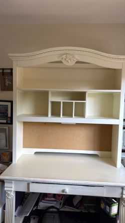 Cream wood desk with hutch