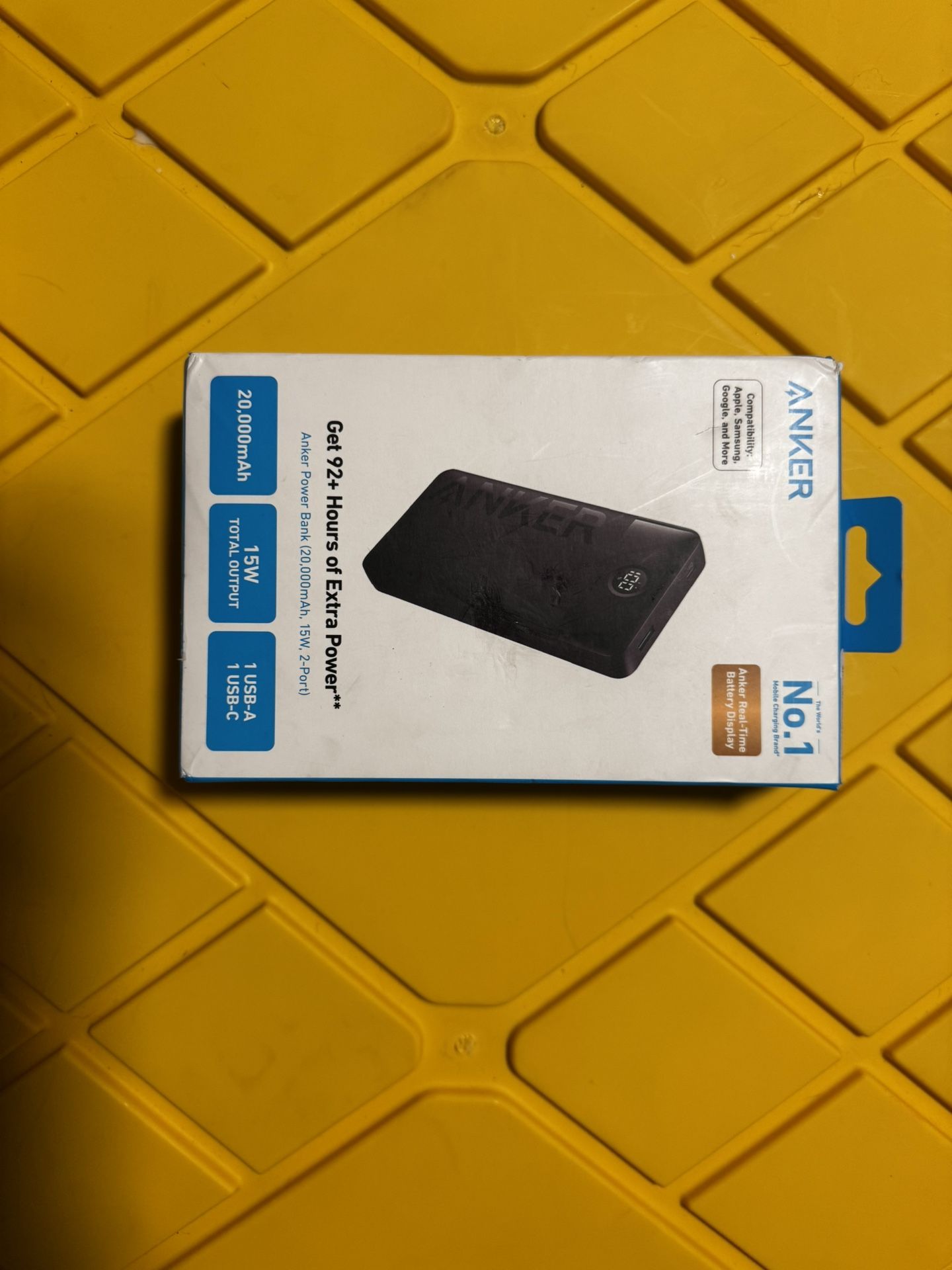 20000 MAH Anker Powerbank.