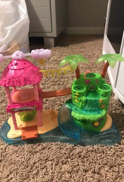 Hatchimal jungle gym