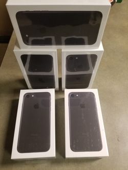 iPhone 7 32gb brand new sealed