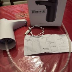 Smart electric pump in white color. Open box to test the unit. Please check photos for description.