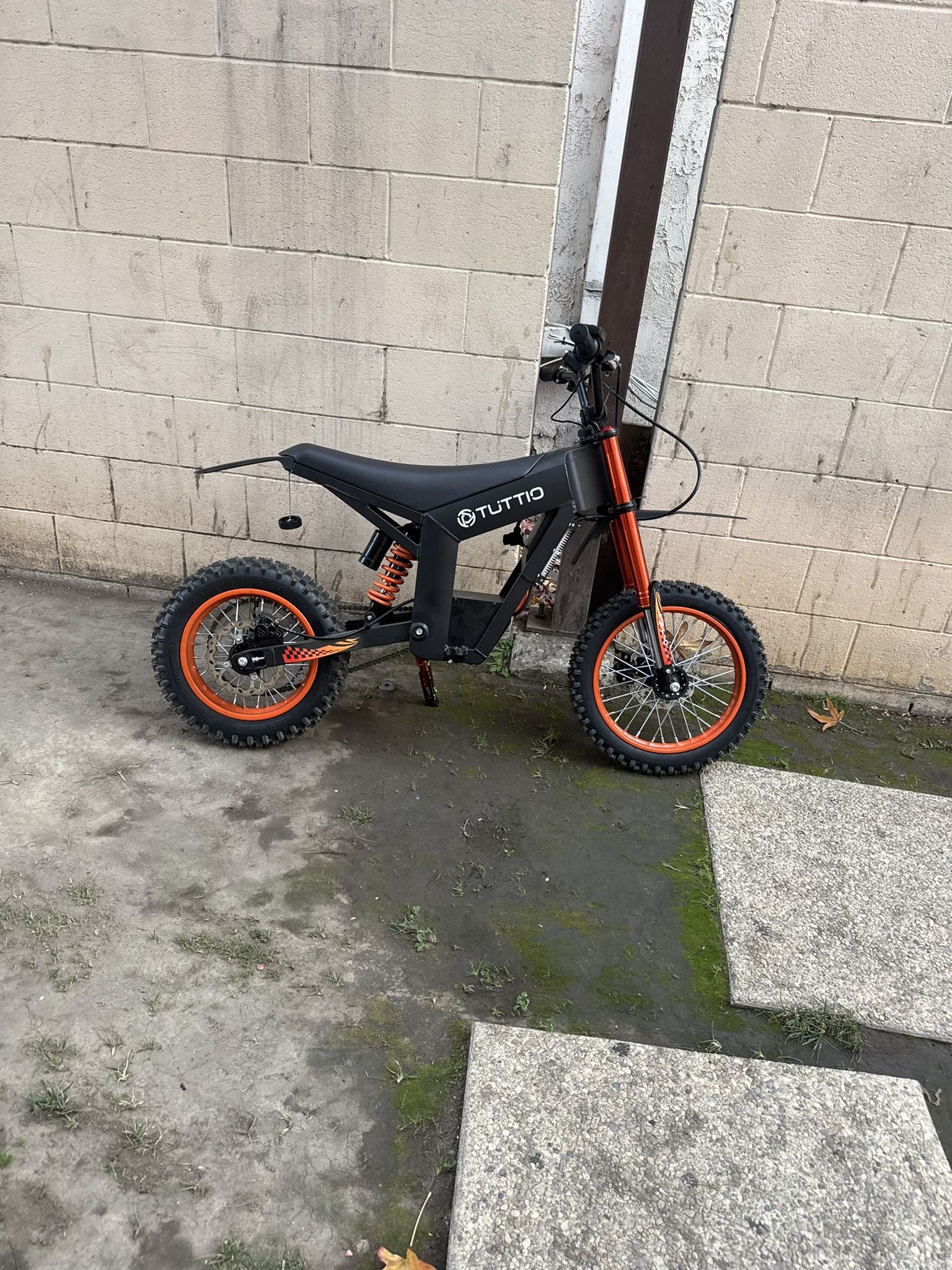 Tuttio Electric E-bike