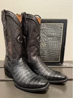 Cuadra plunge caiman embroidery boot