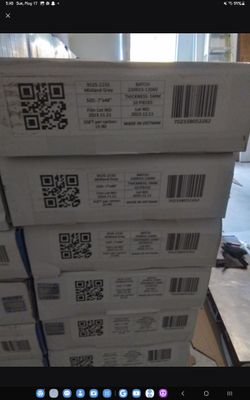 Brand New - Never Opened
Sound-Tec Premium Waterproof Floating Flooring - Midland Grey