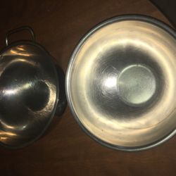 2 Metal Mixing Bowls