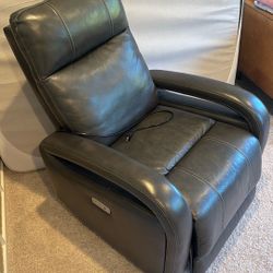 Recliner, Leather, From Costco