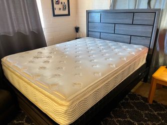 Queen Bed