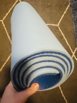 Thick cushioned yoga/workout mat