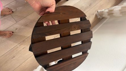 Round Dark Wood Slatted Trivet Plant Stand