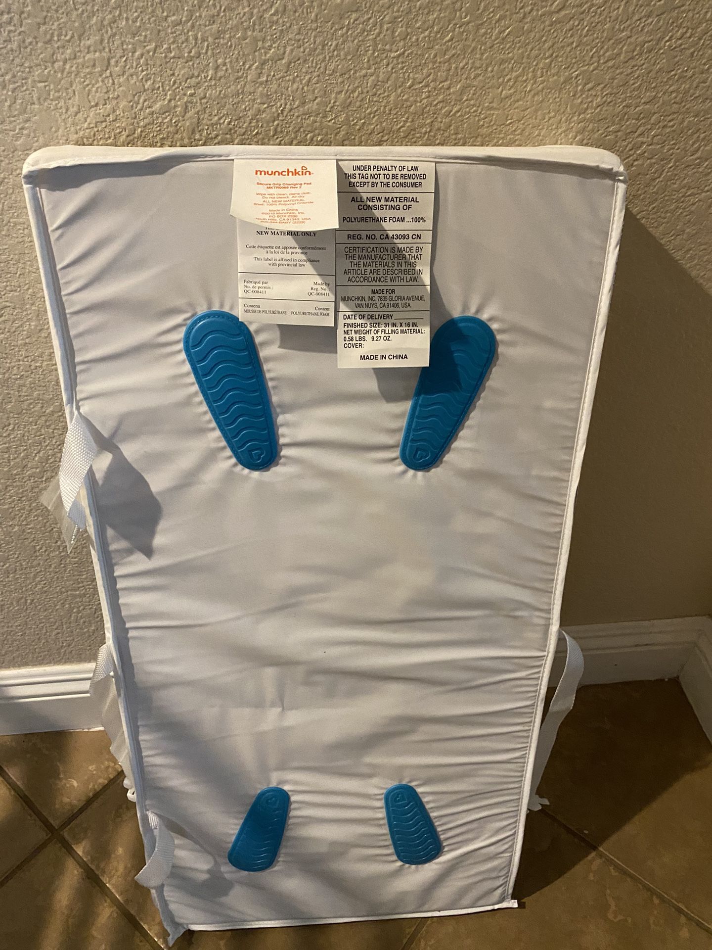 Munchkin Secure Grip Waterproof Diaper Changing Pad
