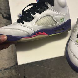 Size 4  Jordans 