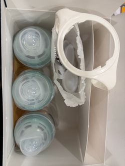 Baby Bottle Set with Nipples and Carrier