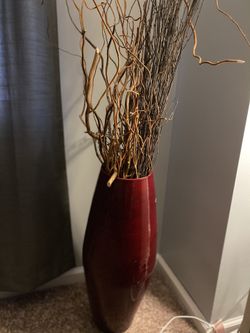 Decor vase with branches