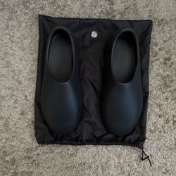 YZY SL-01 Men Size 10