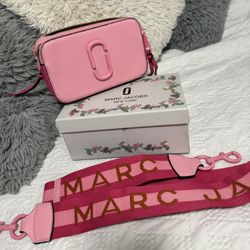 Marc Jacob’s Crossbody Bag 