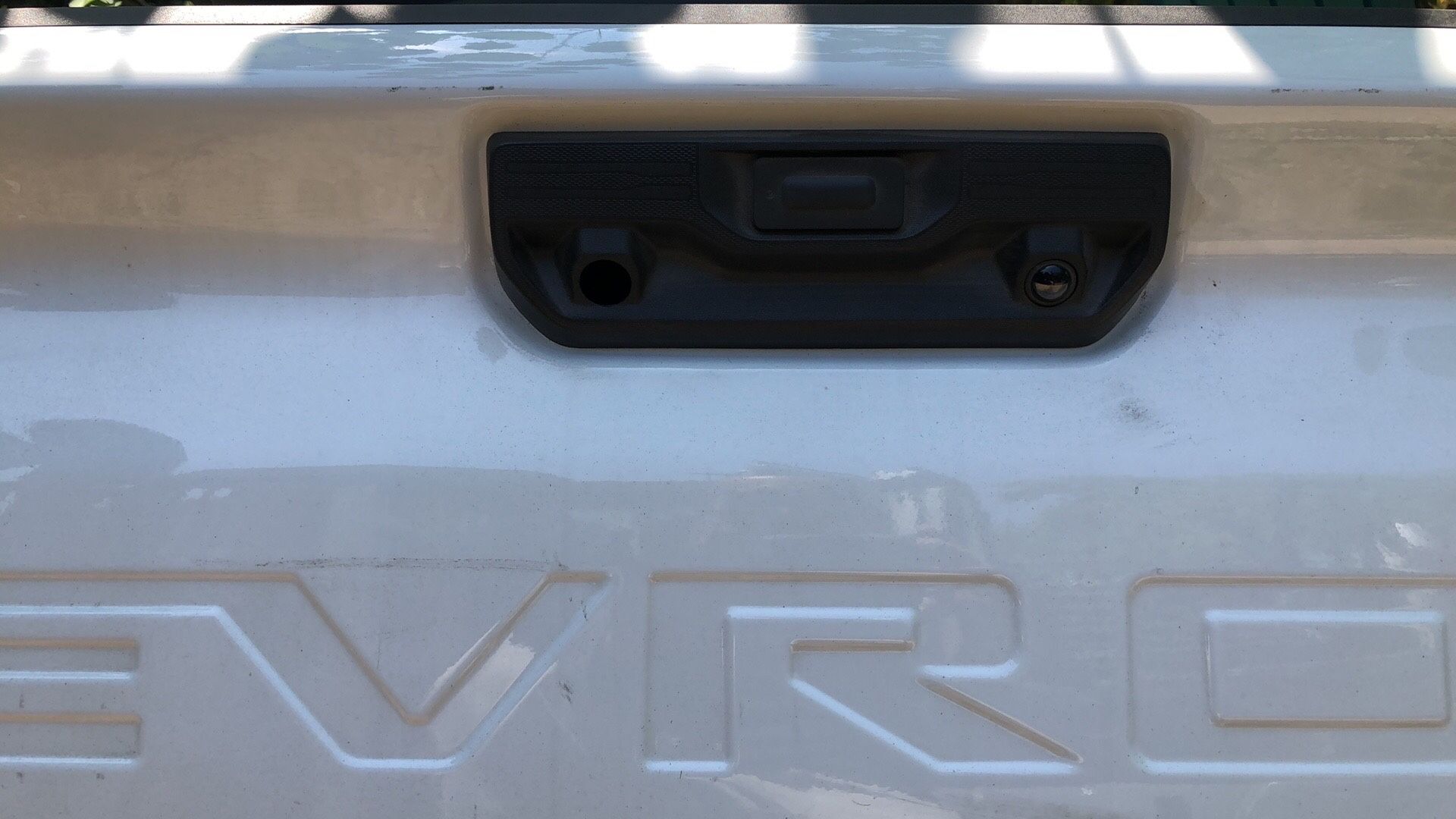 compuerta para chevy silverado 2020 en delante 