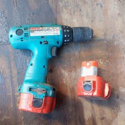 Makita 6213D Variable Speed Reversible 12V Cordless Drill with 2 Batteries NO CHARGER
