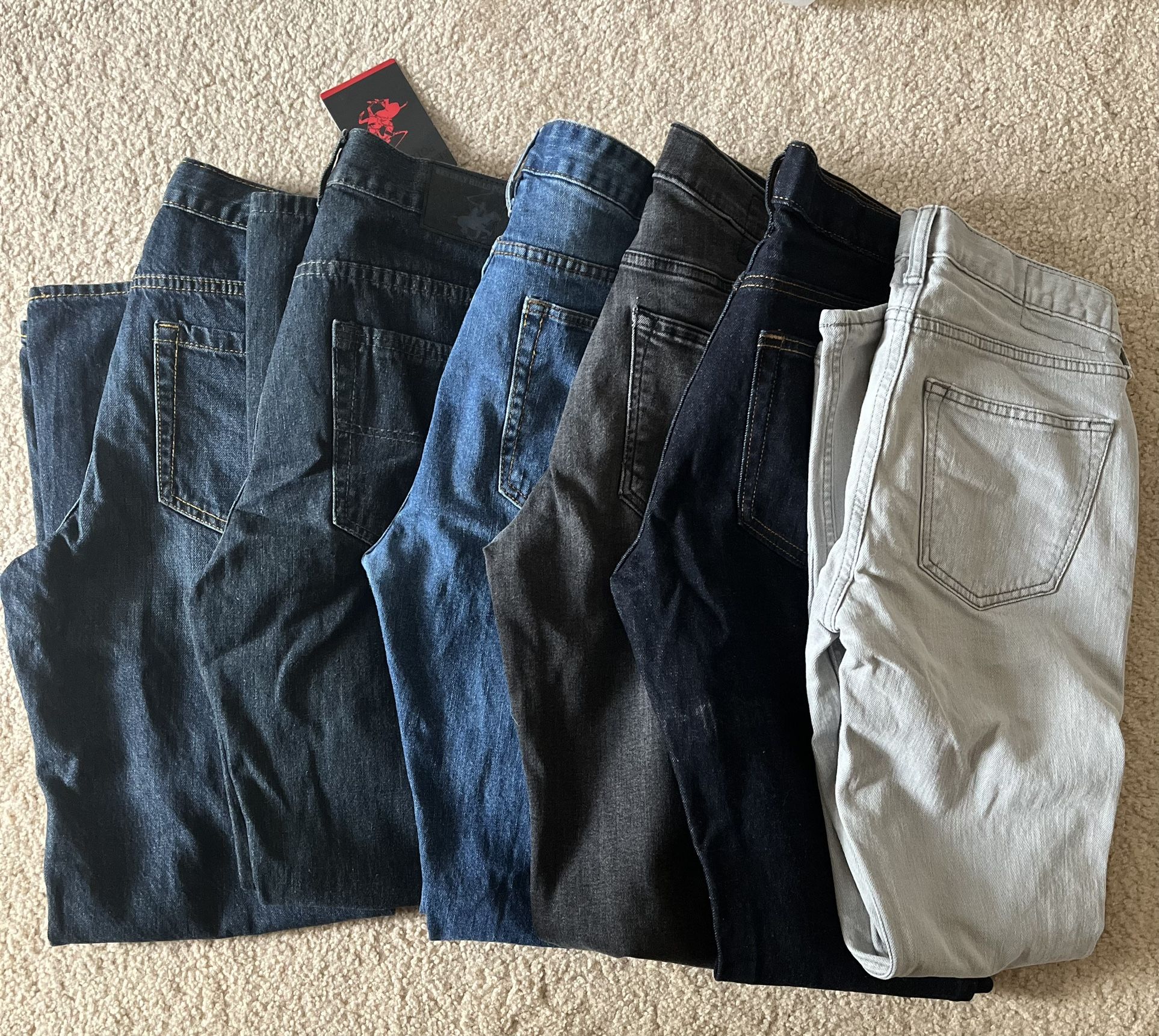 LOT - Young Men  Jeans Sizes 29/30 