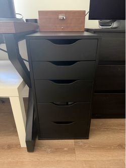 Black drawer