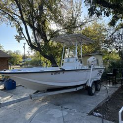 1996 Quest Center Console Bay Boat 