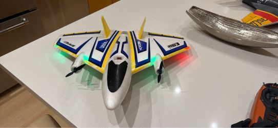 E-flite UMX Ultrix RC Airplane bind and fly with one Smart battery 850 MaH