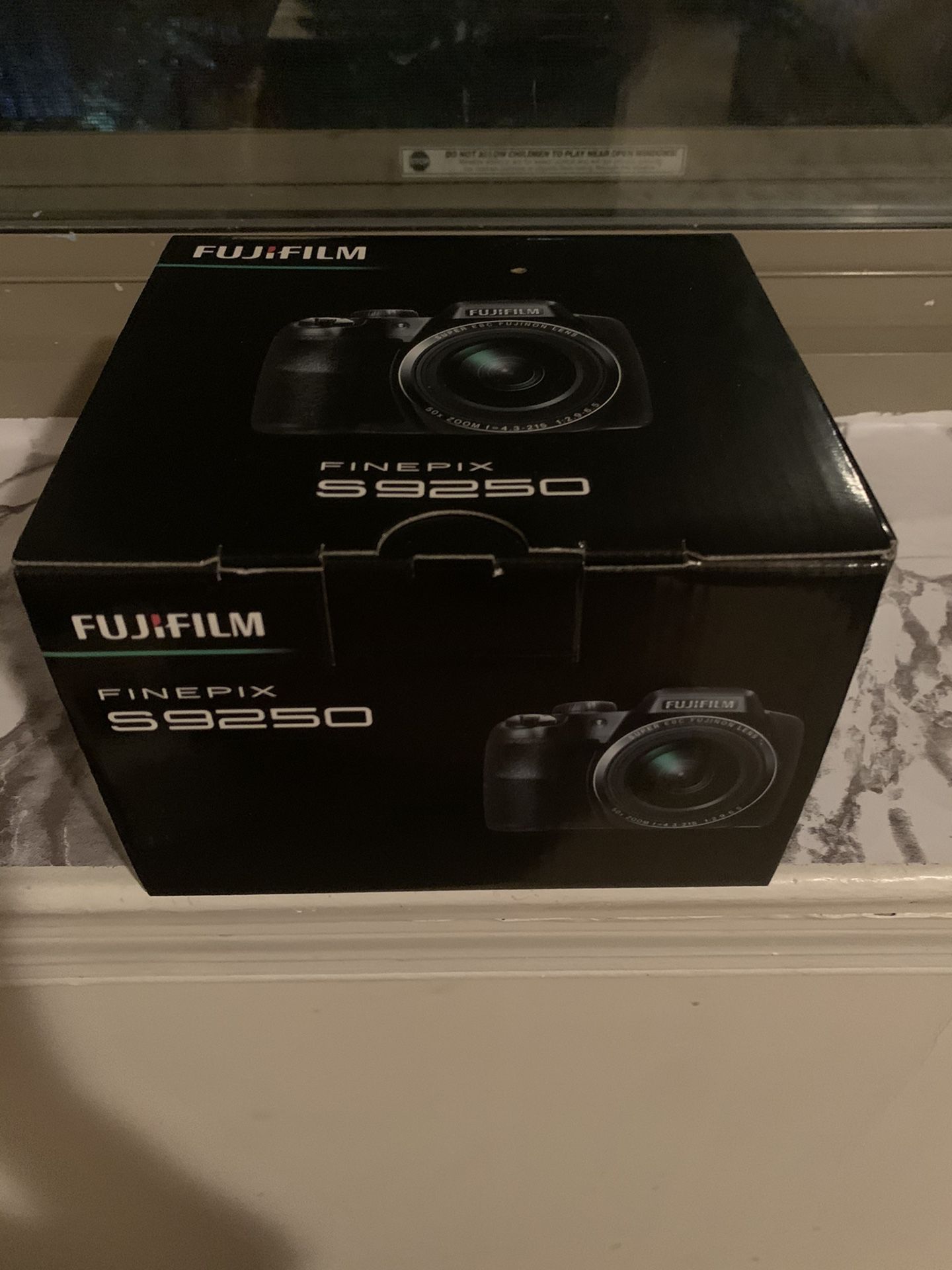 fujifilm finepix s 9250 digital camera as new never use for $120