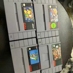 Super Nintendo & 4games
