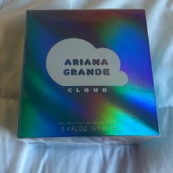 Ariana Grande cloud Eau De Pardon
