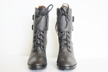 Tory Burch Broome Boots Size 6