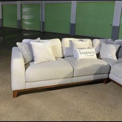 Sectional Couch 