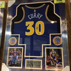 Warriors Stephen Curry Autograph Framed Jersey 