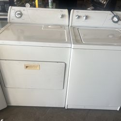 Washer And Dryer / Lavadora I Secadora