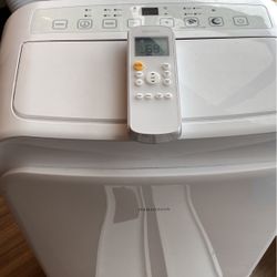 Insignia Portlable AC 