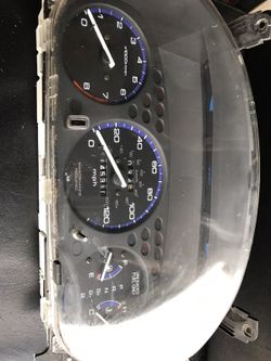 Honda civic odometer with 145,000 miles on it