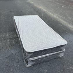 New Twin Size Mattress And Box Spring Set // We Offer  🚚