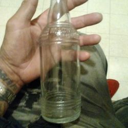 Vintage Niagra- Dry Glass Bottle