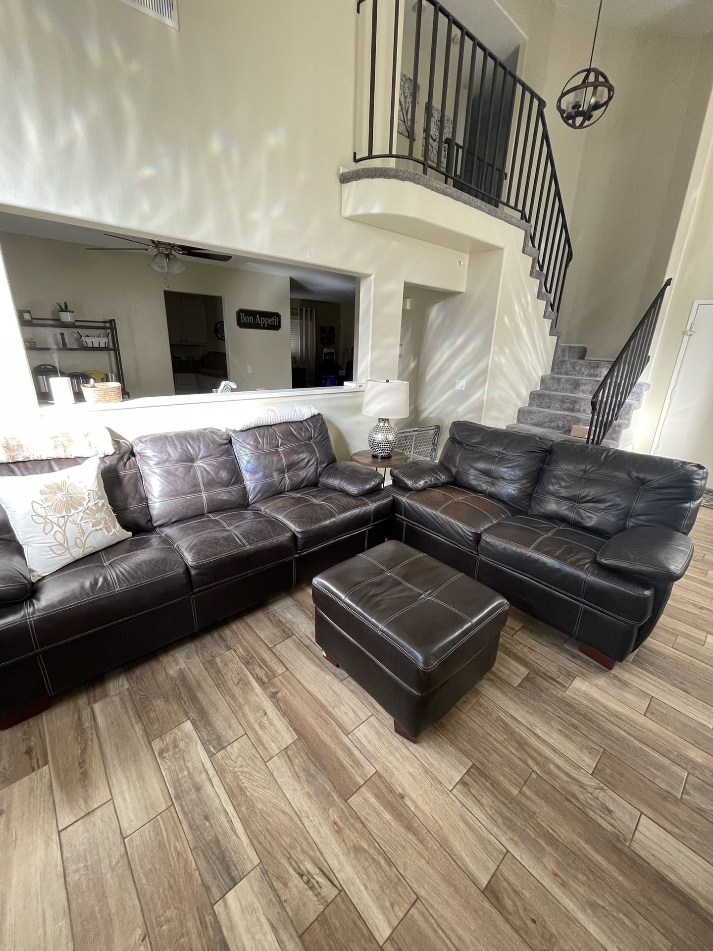 Brown Leather Sofa, Loveseat & Matching Ottoman