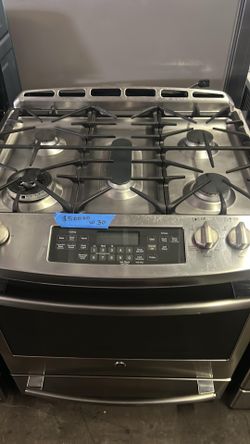 GE Slide Gas Stove W/ Convention Oven