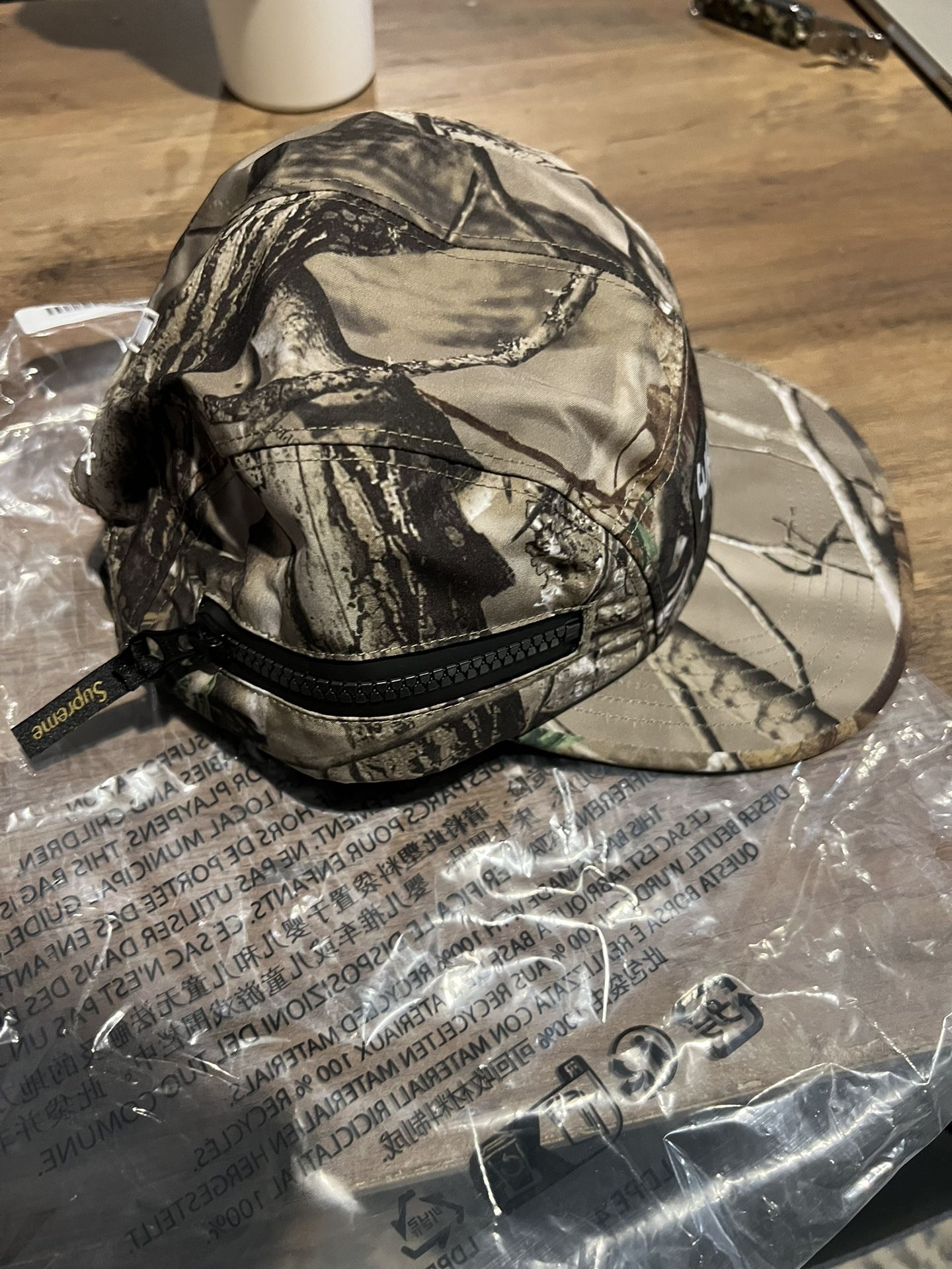 Supreme GORE-TEX ZIP POCKET CAMP CAP