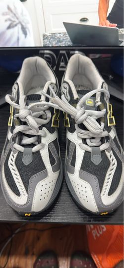 New balance 1906 u gray and yellow sz 8