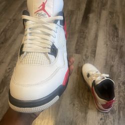 Jordan Retro 4s 