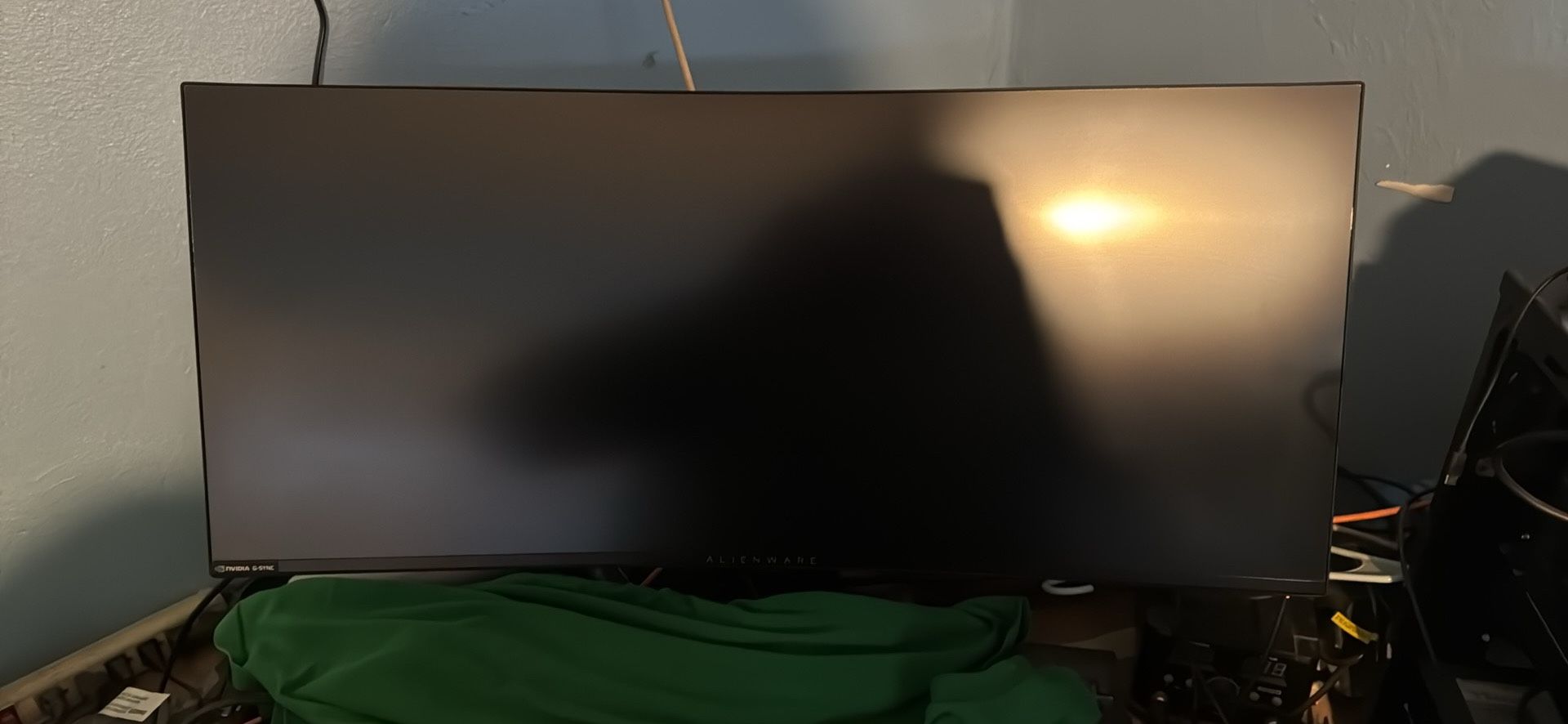 Alienware aw3418dw 34” Curved 4k Monitor 120hz