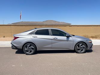 2025 Hyundai Elantra